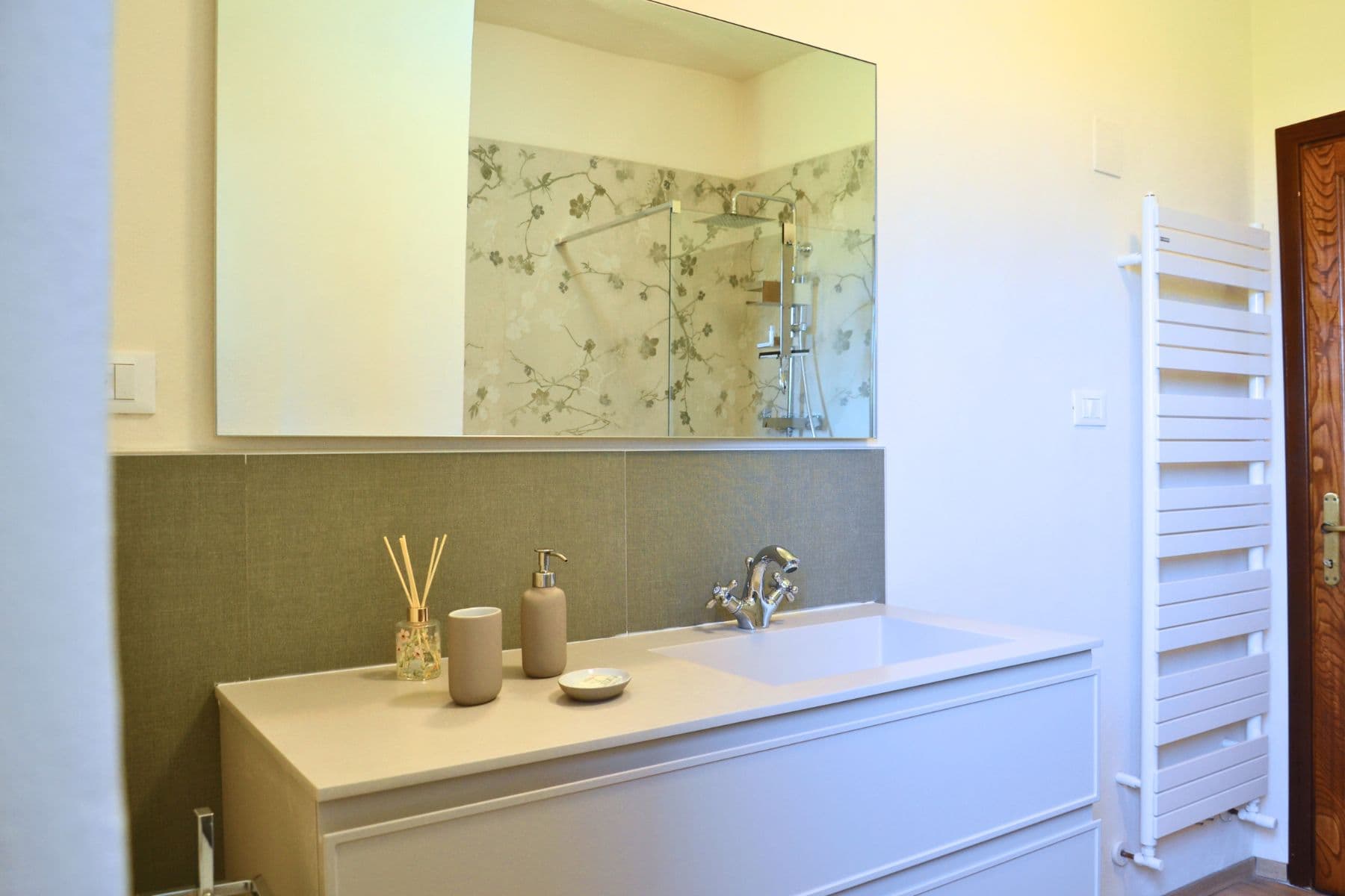 Second bathroom view at Casa I Limori
