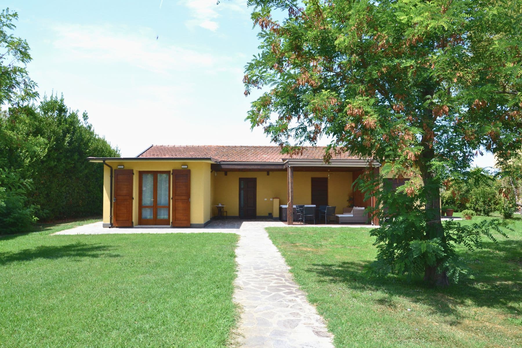 Second exterior view of Casa I Limori